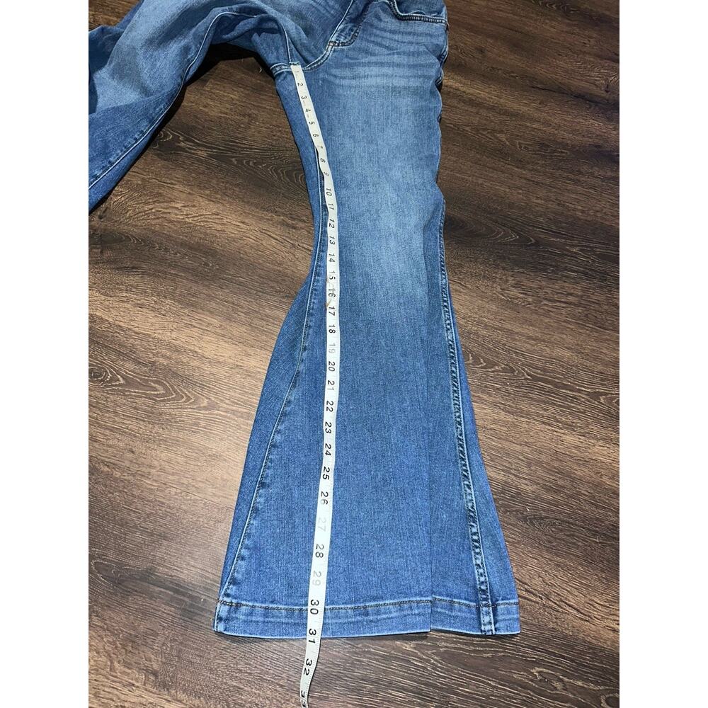 Wrangler Retro Blue Medium Wash High Rise Flare Jeans Stretch 5-Pocket 28x31 - Picture 5 of 12